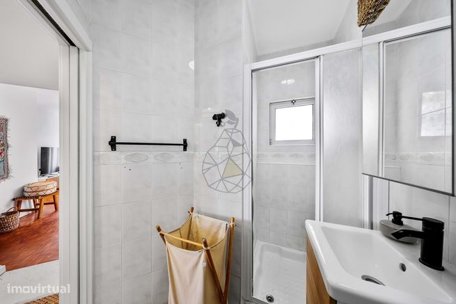 Apartamento T4 Completamente Renovado em Portimão-9
