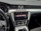 Volkswagen Passat 1.5 TSI EVO Comfortline - 12