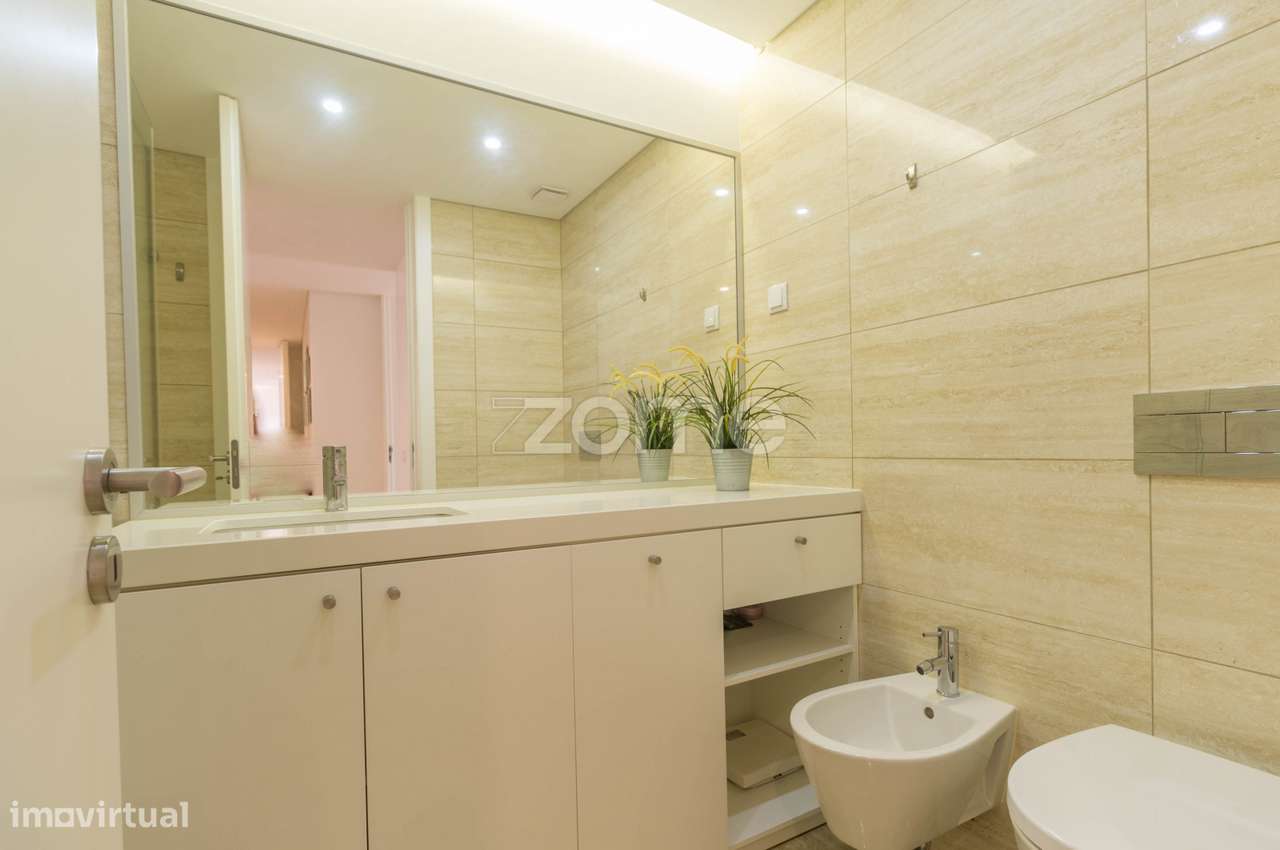 Penthouse T4 com vista mar-22