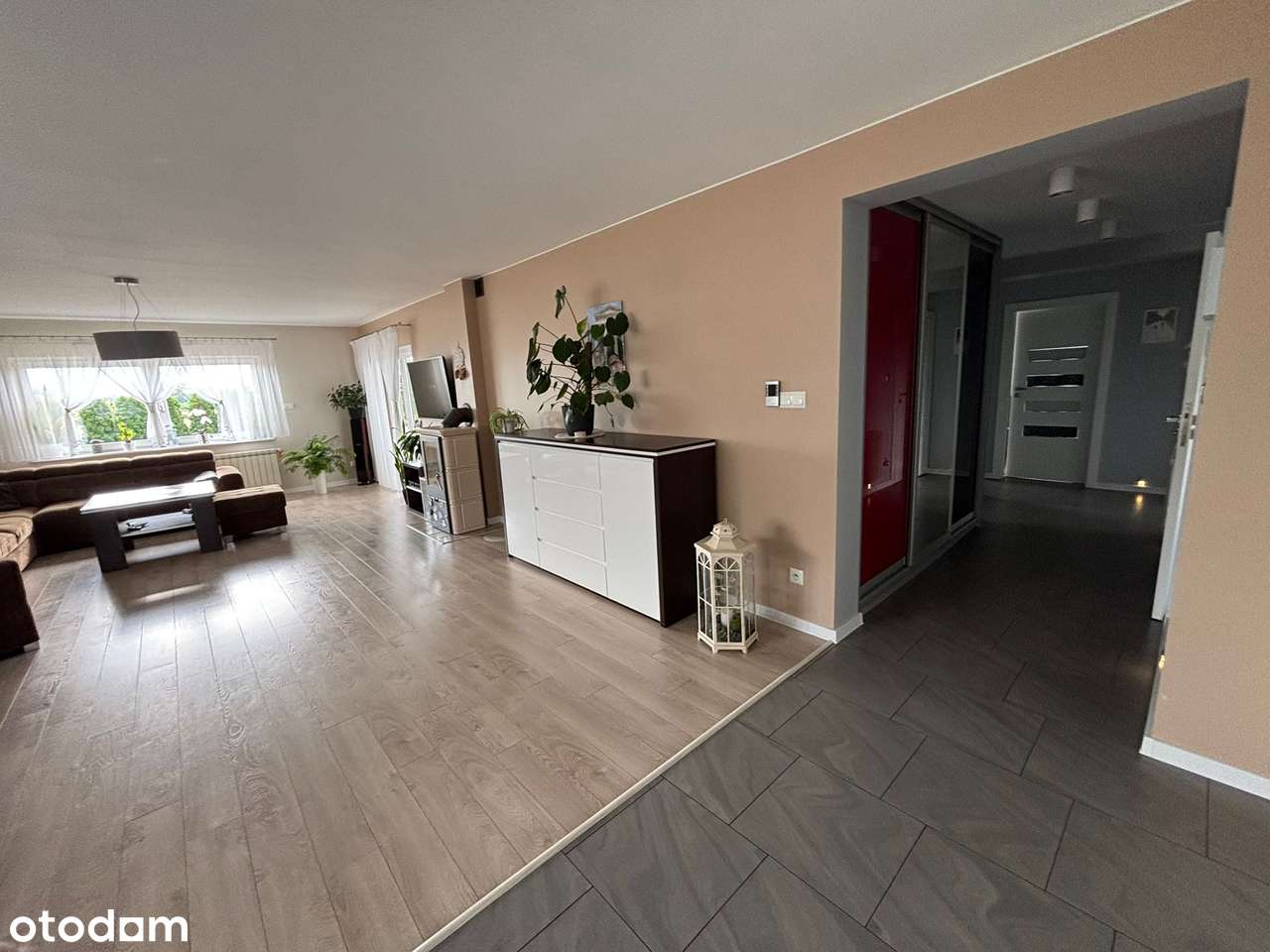 Idealny dom dla rodziny-przestrzeń, ogród i spokój - Nowa niższa cena! - Pełny obrazek: 5/18