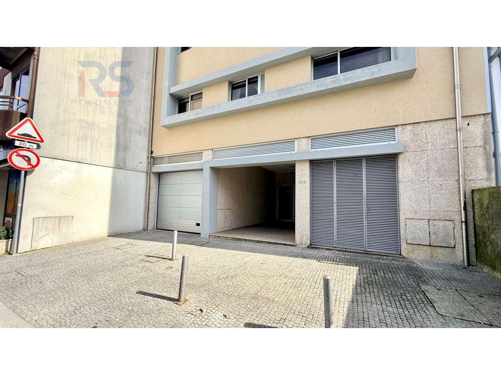 Loja rotunda lavrador Maia - Grande imagem: 4/24