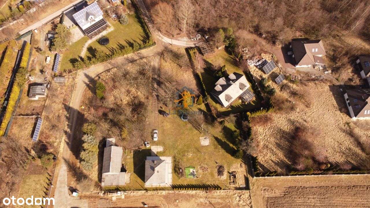 Zelków. Urokliwa nieruchomość w zacisznym miejscu.-1