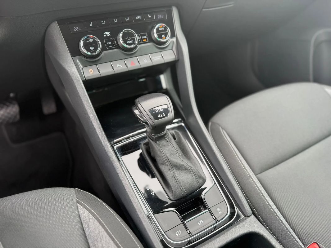Skoda Karoq 2.0 TDI SCR 4x4 DSG Drive 125 - 13