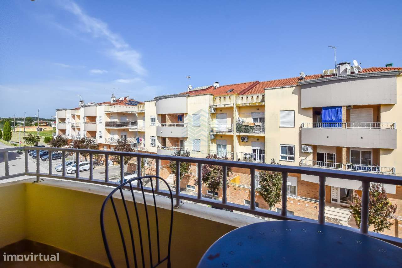 Apartamento T3 com Garagem e Arrecadação - Torres Novas-19