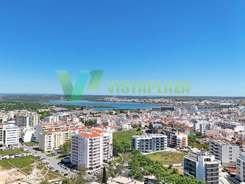 Apartamento T2 com duas casas de banho e espaço de garagem - Grande imagem: 2/28