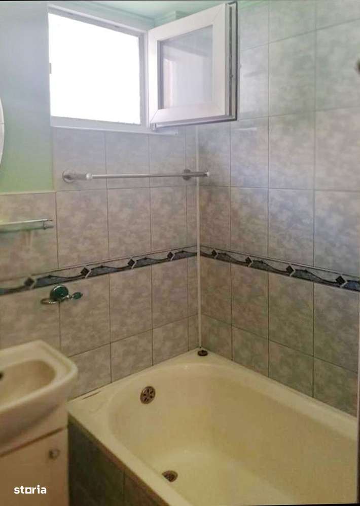 Vanzare Camera Tractorul - Imagine principală: 3/9