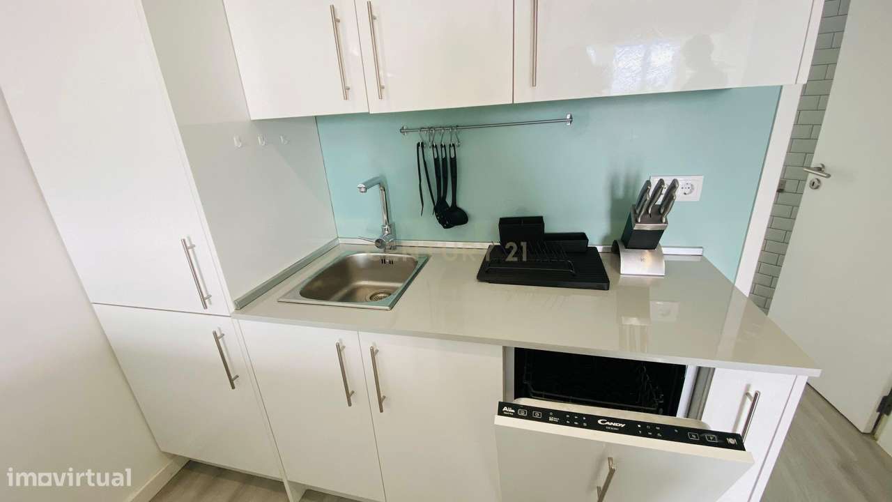 Estudio em Carcavelos em frente à praia - Grande imagem: 4/10