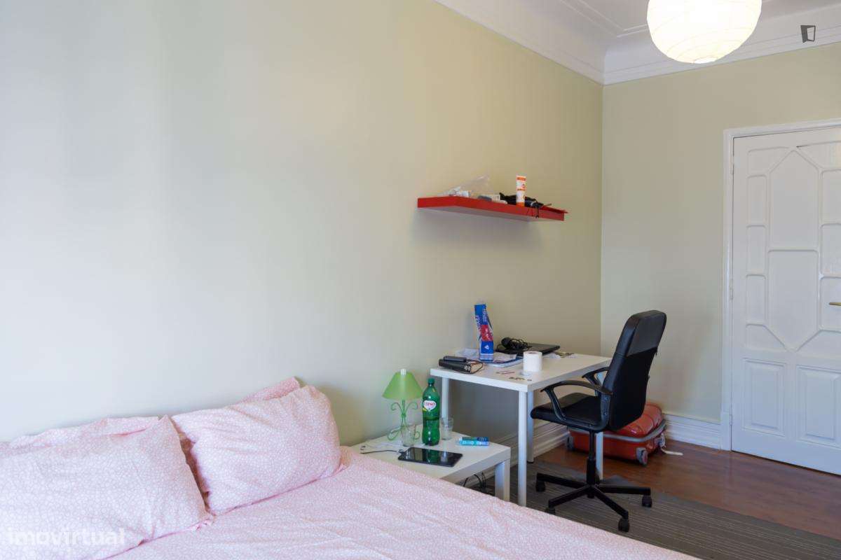Quarto - localizado em Entrecampos Lisbon - Grande imagem: 4/7