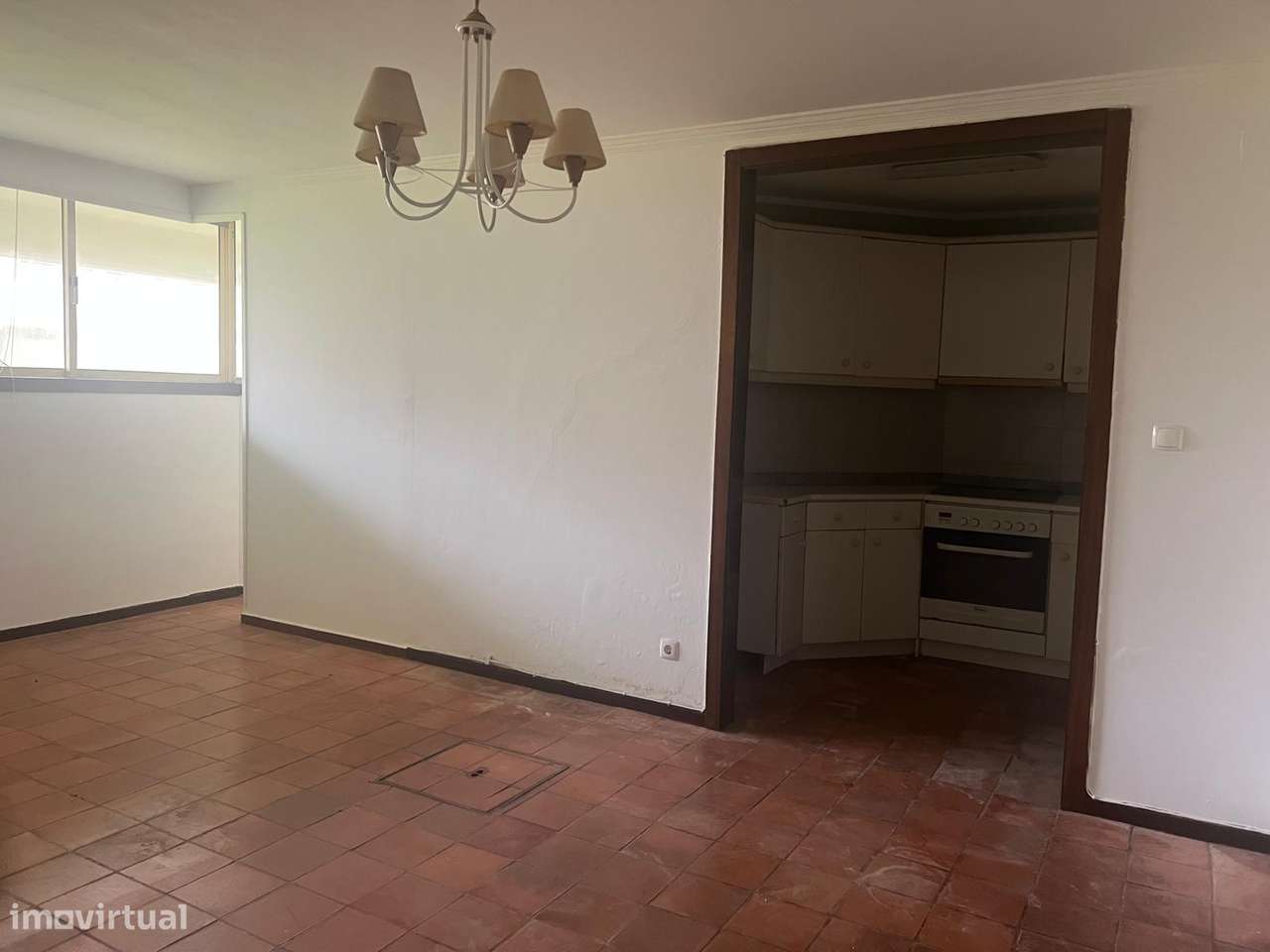 T2 semi cave sem mobila a 50 mts da praia - Grande imagem: 4/14