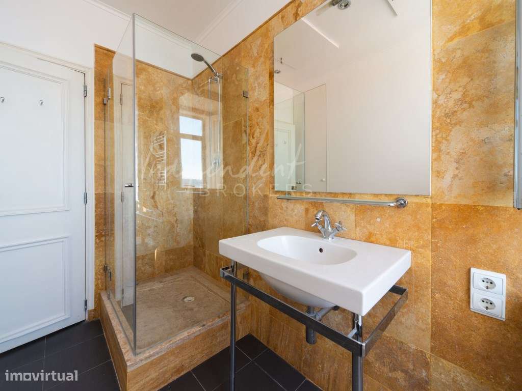 APARTAMENTO T3 PARA VENDA [LAPA]-23