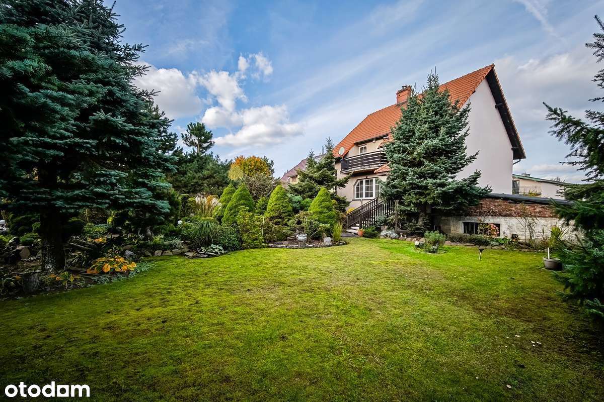 Kraków-Bieżanów-Dom wolnostojący na działce 10 arowej-0