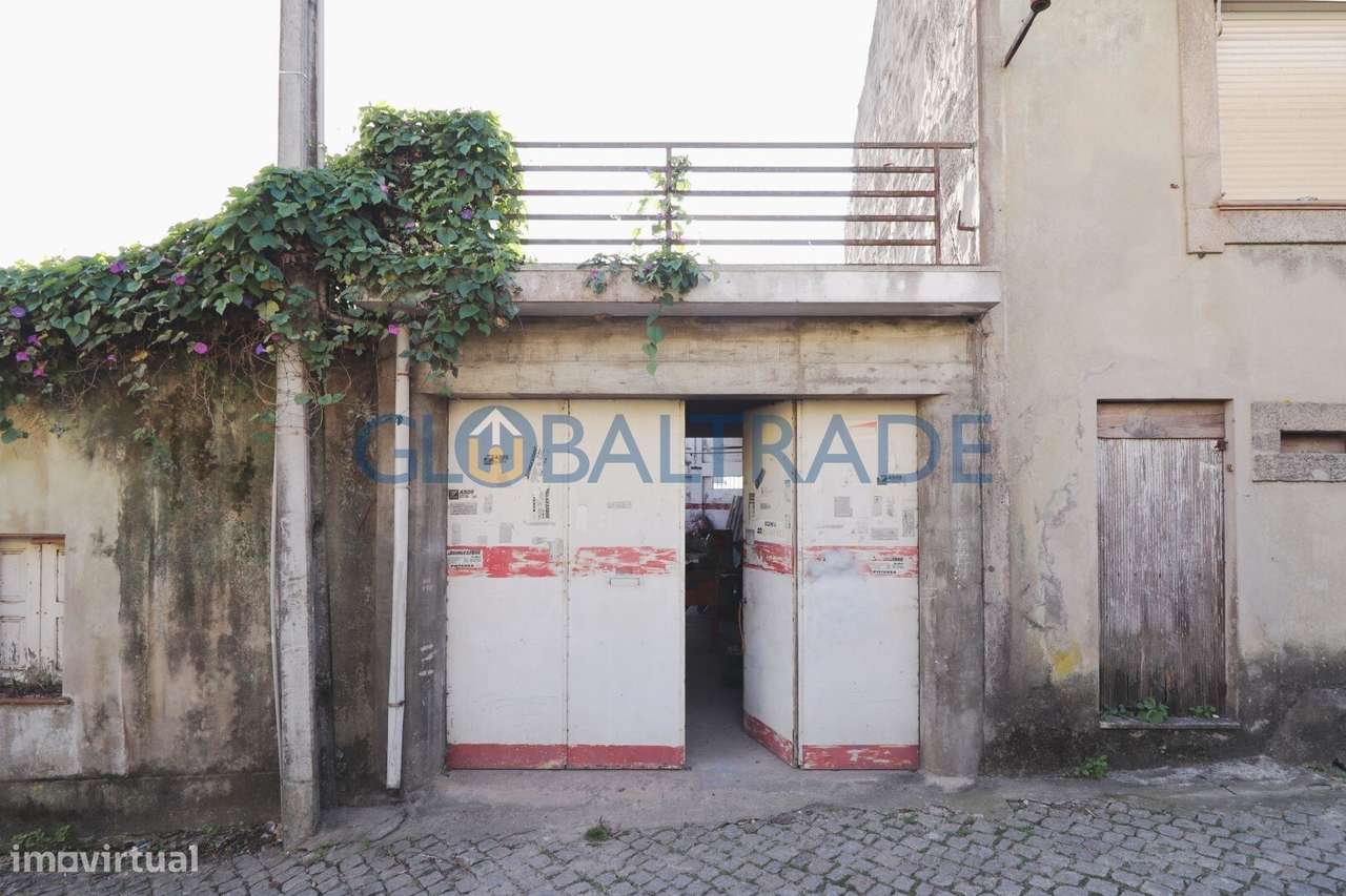 Moradia T3 para recuperar em Baguim do Monte - Grande imagem: 4/32