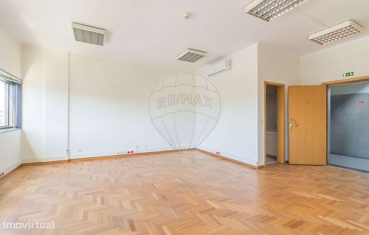 Escritório  para arrendamento - Grande imagem: 5/12