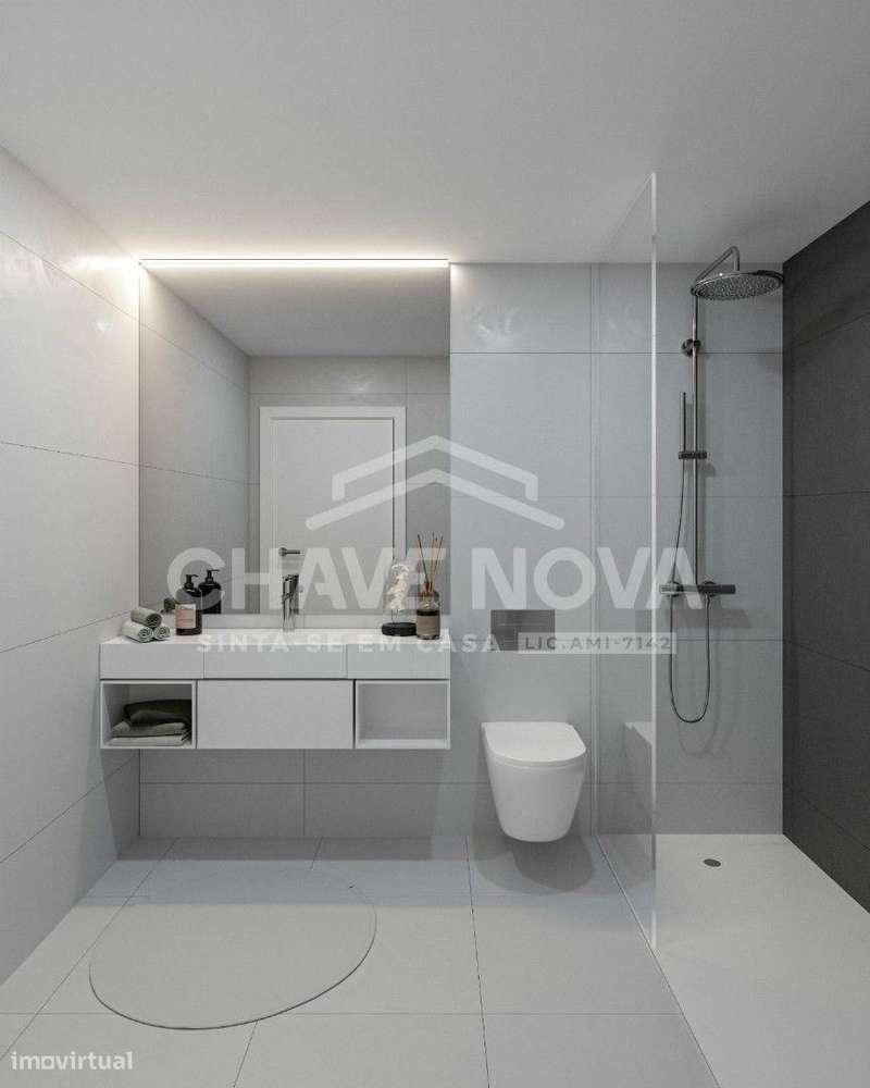 Apart. T4 Novo c/2 Lugares de Garagem - Condomínio Fechado na Madalena-7