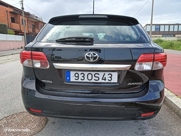 Toyota Avensis SW 2.0 D-4D Exclusive - 4