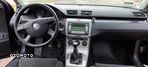 Volkswagen Passat 2.0 TDI Comfortline - 23