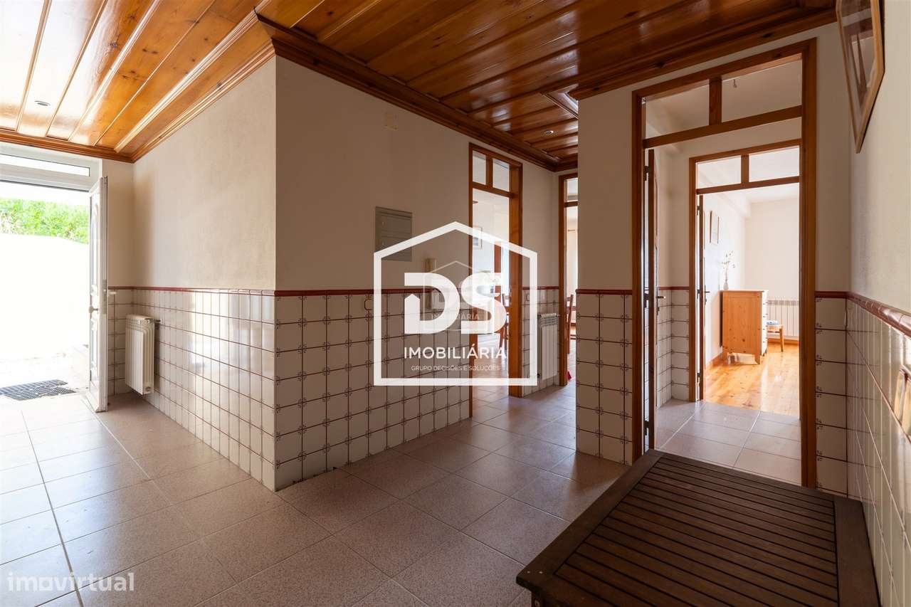 Exclusiva Propriedade Frente Mar com Piscina e Vista Panorâmica | Pare-23