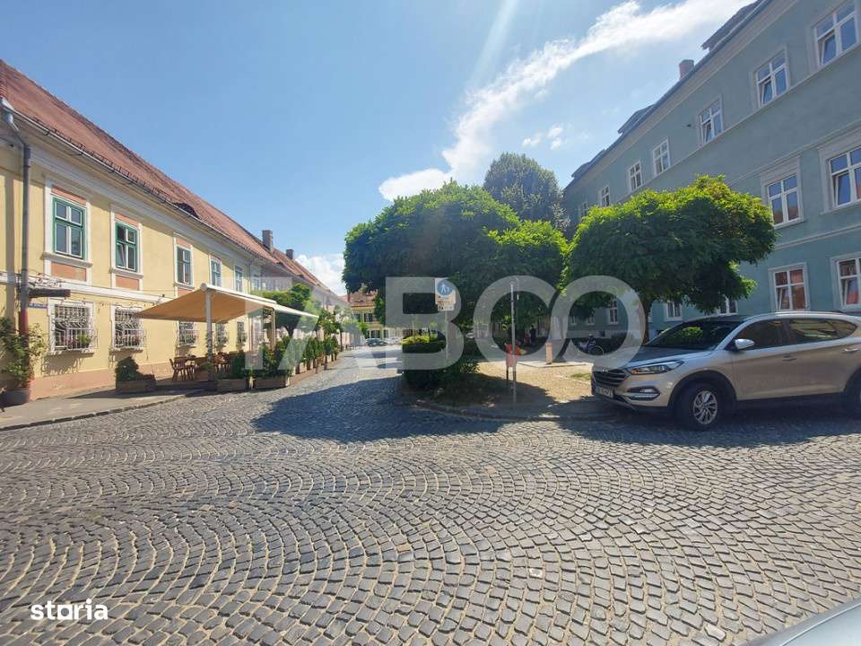 Apartament de vanzare 2 camere 68 mpu pivnita in Sibiu Centrul Istoric — fotografia 1