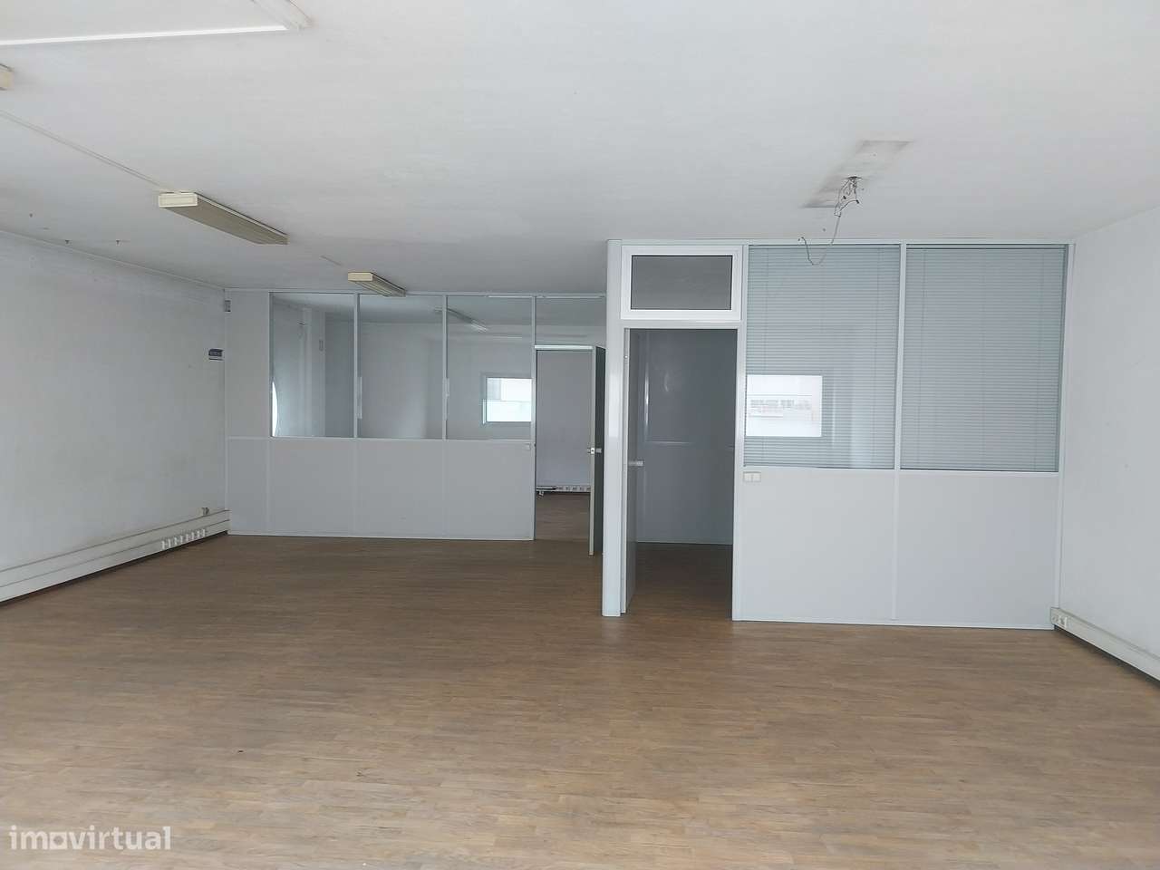 Escritório 105 m² | Centro Comercial D. Dinis | Leiria Centro - Grande imagem: 5/10