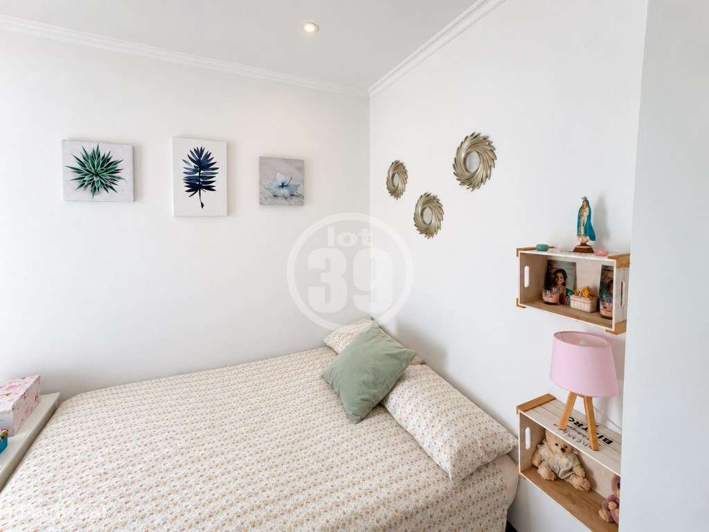 Apartamento renovado com 2 quartos em condomínio fechado | Areias d...-21