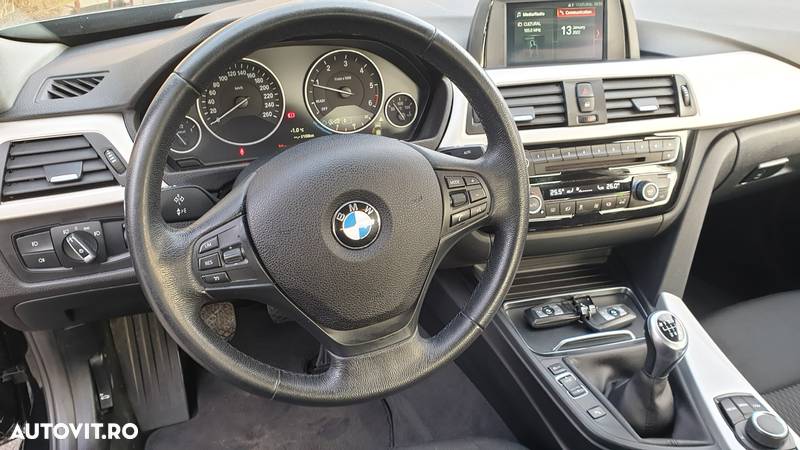 BMW Seria 3 318d xDrive Advantage - 16