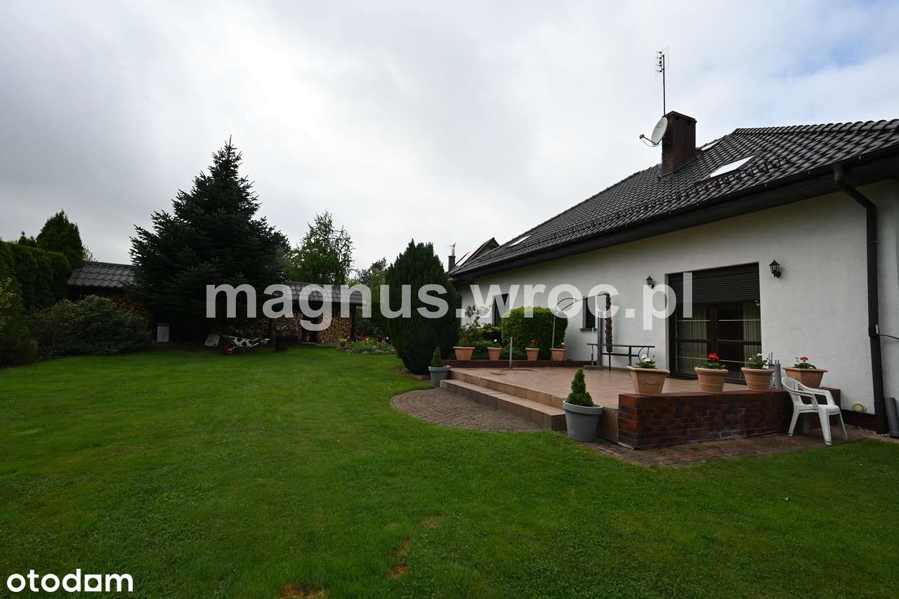 Na sprzedaż zadbany dom dla dużej rodziny w Osolinie !-0