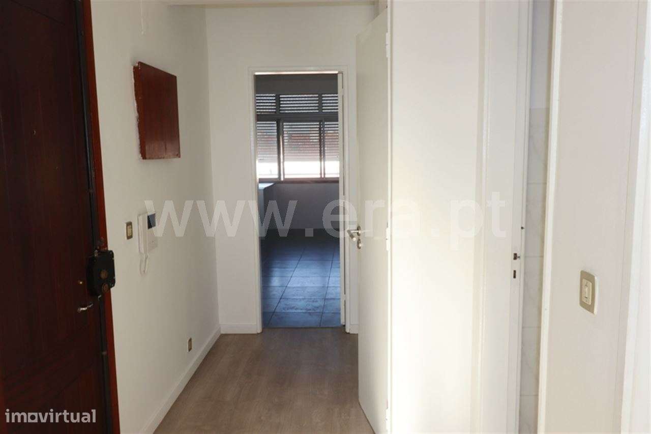 Apartamento T3; Cruz de Pau-17