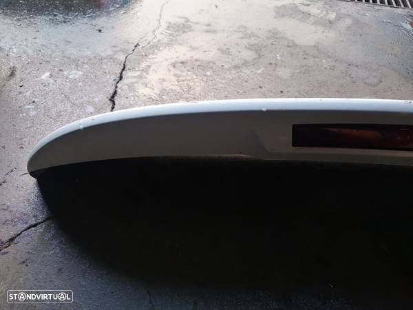 RENAULT CLIO IV GRANDTOUR AILERON / SPOILER - Z218 - 5