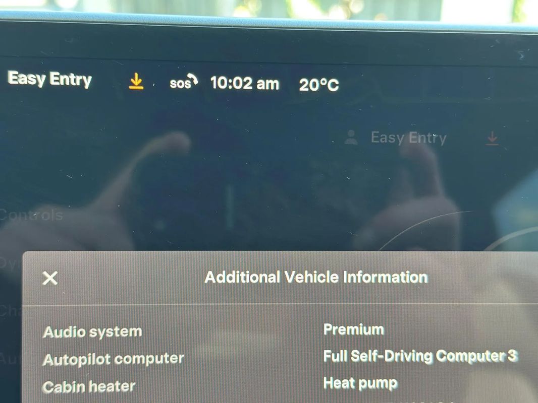 Tesla Model Y Long Range Dual Motor AWD - 10
