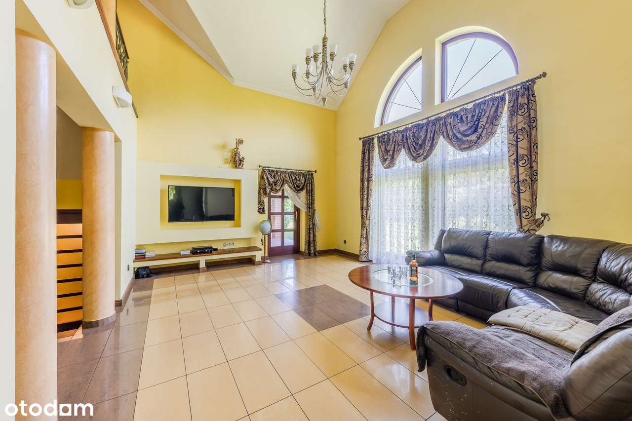 Wyjątkowy dom w Ludwikowie-7