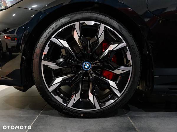 BMW Seria 5 550e xDrive PHEV M Sport - 4