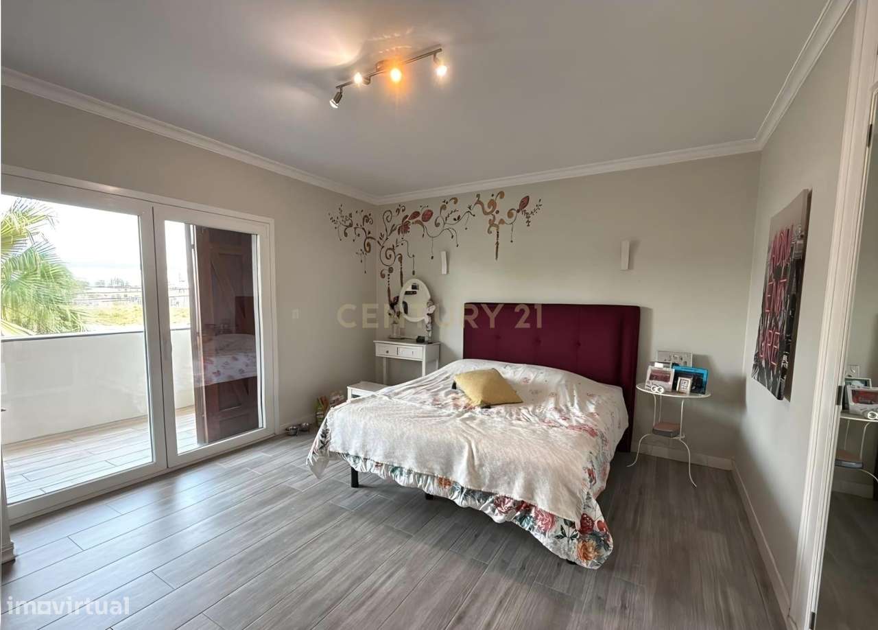 Espetacular Moradia T4 em Recarei, Paredes-8