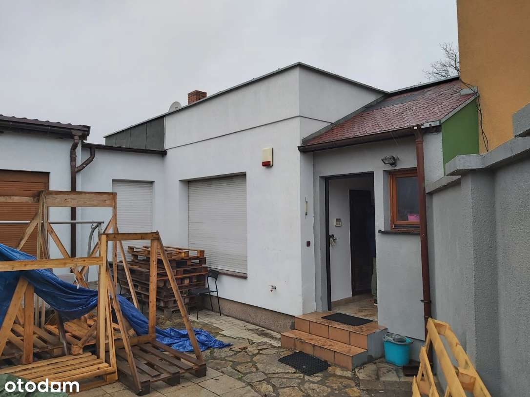 Dom z budynkiem gospodarczym - Jasin, ul. Sołecka