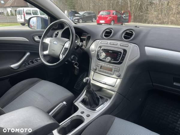 Ford Mondeo 2.0 Silver X - 8