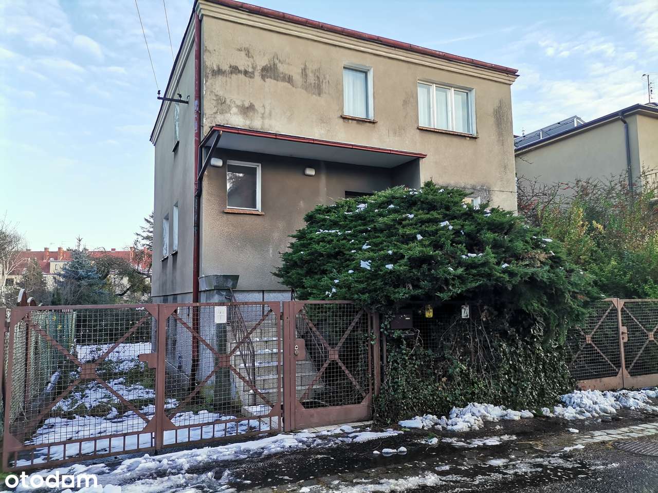 Unikatowy dom wolnostojący z dużym potencjałem - w zacisznej uliczce!-1