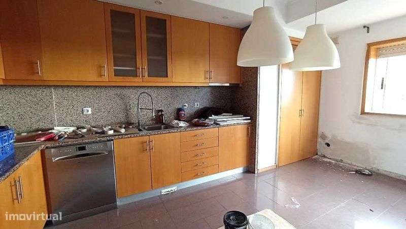 Apartamento T3 Santa Maria Da Feira - Grande imagem: 4/12
