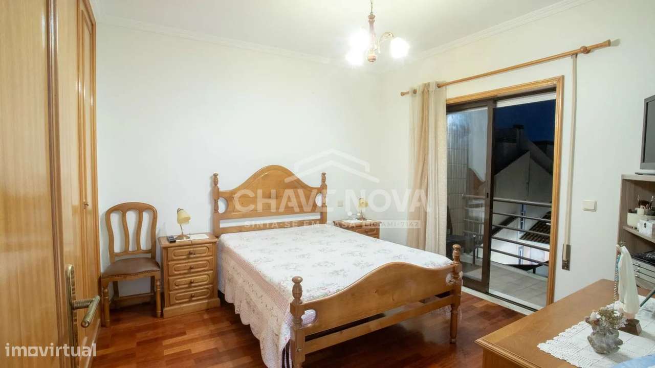 CP/T2 +1, em Vila Nova de Gaia, com varandas e garagem-11