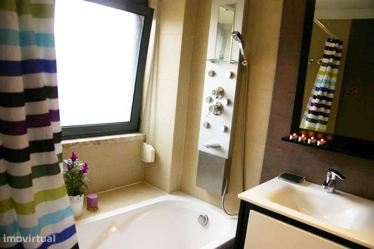 Para Venda Moradia T3 (4Assoalhadas) Localizada nos Prazeres, Lisboa-16