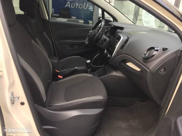 Renault Captur 0.9 TCE Exclusive - 24