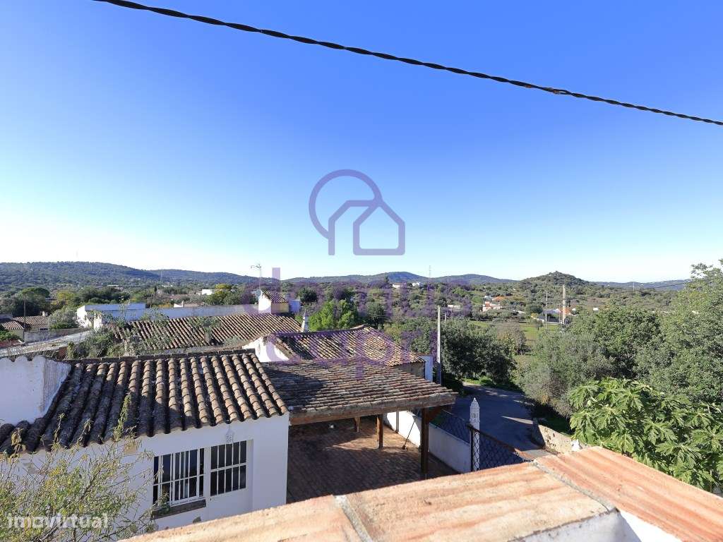 Moradia T4 com Piscina e Garagem em Peral - São Brás de Alportel-23