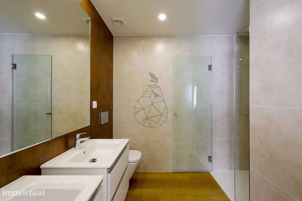 Apartamento com dois quartos , dois lugares de estacionamento e Piscin-24