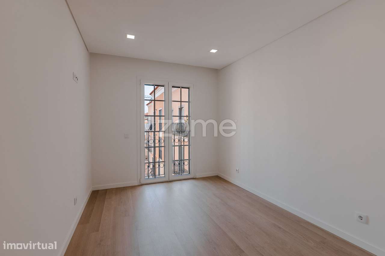 Apartamento T2 Urbanização Neudel-14