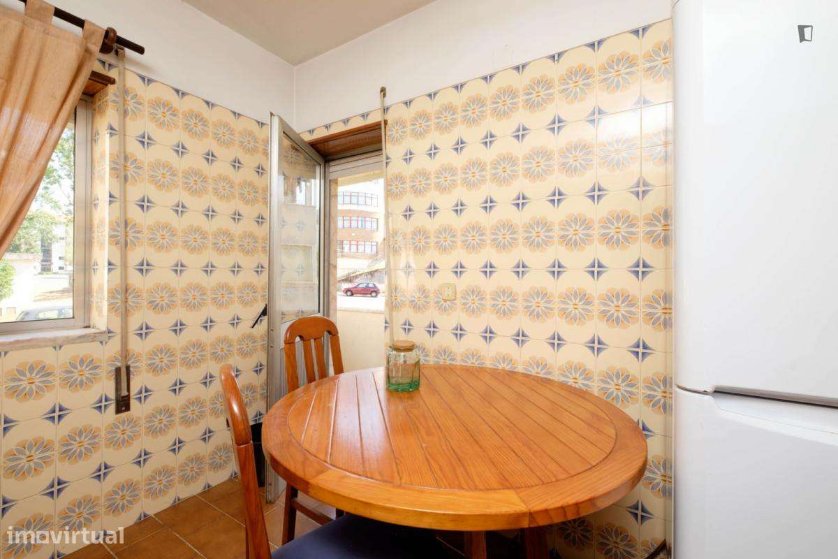 Quarto - localizado em Nogueiras Coimbra - Grande imagem: 5/18