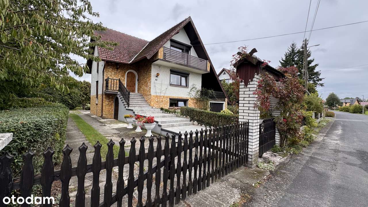 Wielopokoleniowy dom w Dobrzeniu – ogród, 2 garaże, 211 m² - Pełny obrazek: 4/20