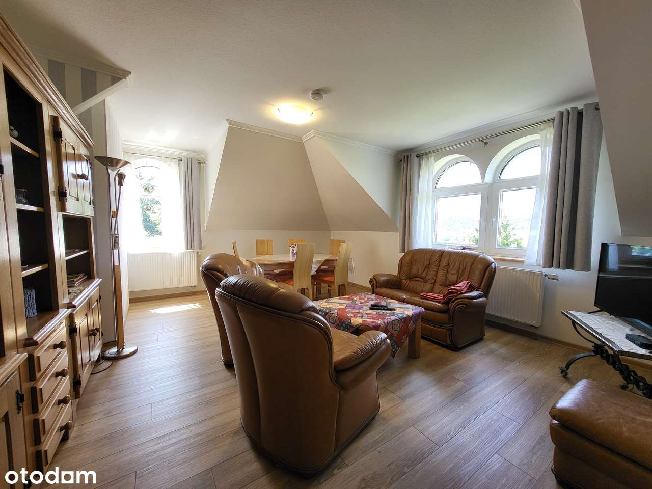 Willa z kamiennym widokowym tarasem pod lasem i blisko rzeki BRENNA-9