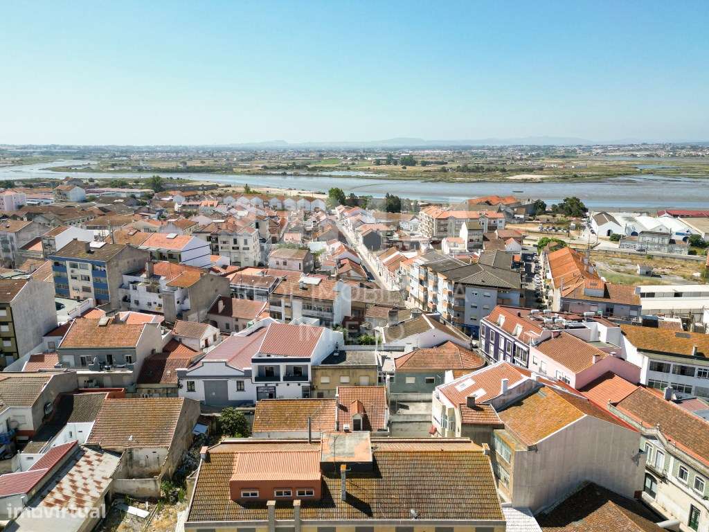 FANTÁSTICO APARTAMENTO T3 C/ TERRAÇO E ELEVADOR CENTRO MONTIJO-21