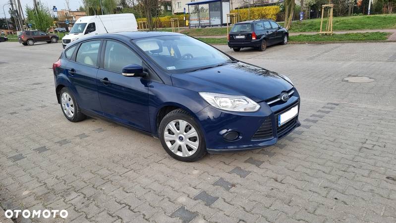 Ford Focus 1.6 Ambiente - 1