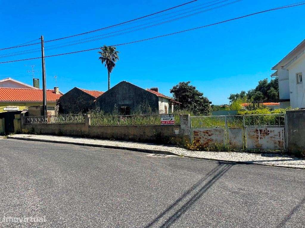 Excelente oportunidade para construção de 1 ou 2 moradias total 880... - Grande imagem: 5/20