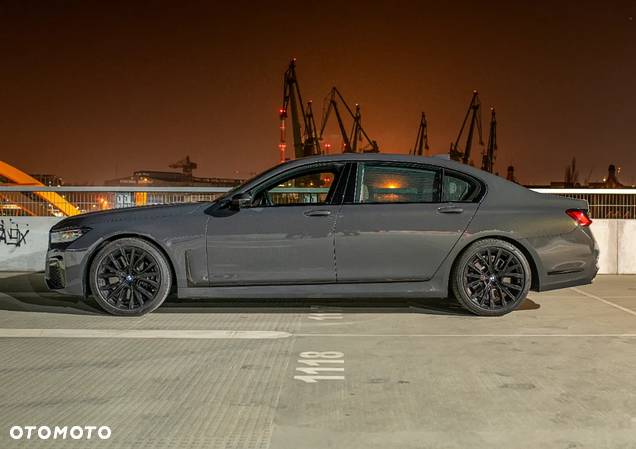 BMW Seria 7 750Li xDrive sport - 6