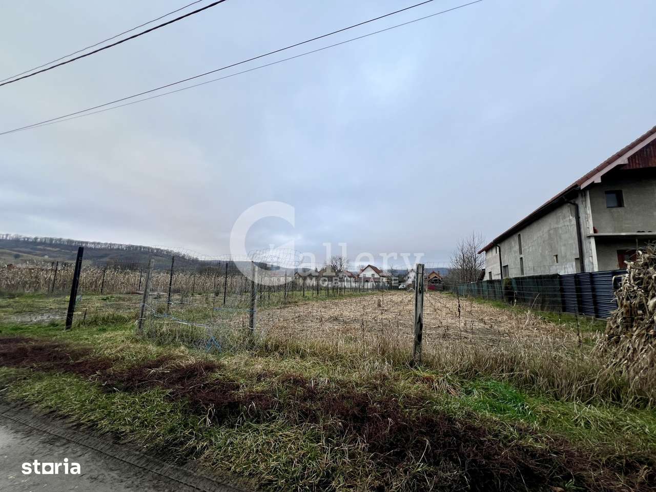 Oportunitate - Teren Intravilan / loc de Casa 768 mp / utilitati - Imagine principală: 4/6